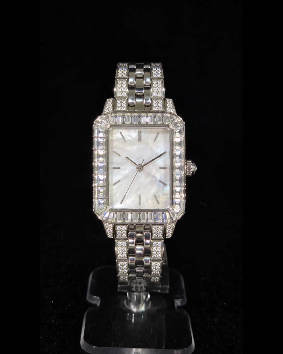 Classic Rectangular Moissanite Watch – 01_baguette-petite-rectangle_image-1.png
