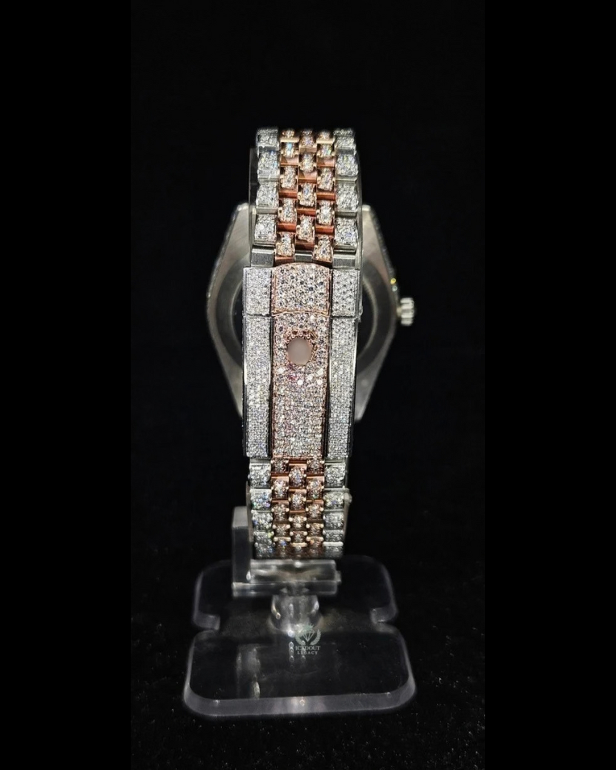 Classic Round Moissanite Watch – 03_moissanite-watch-7_image-2.png