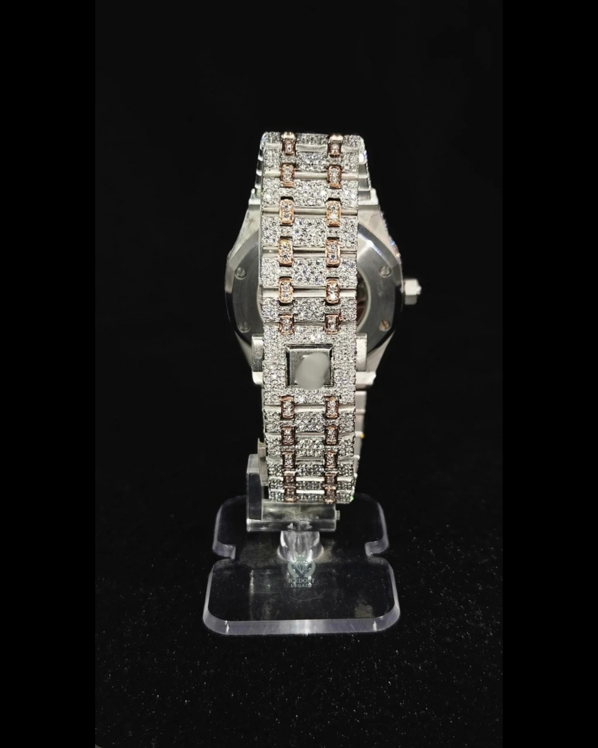 Classic Round Moissanite Watch – 19_moissanite-watch-1_image-2.png