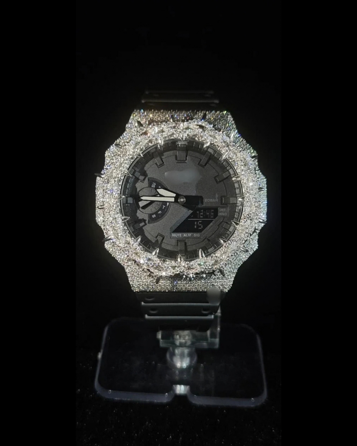 Integrated Octagonal Moissanite Watch – 31_moissanite-watch-copy-1_image-1.png